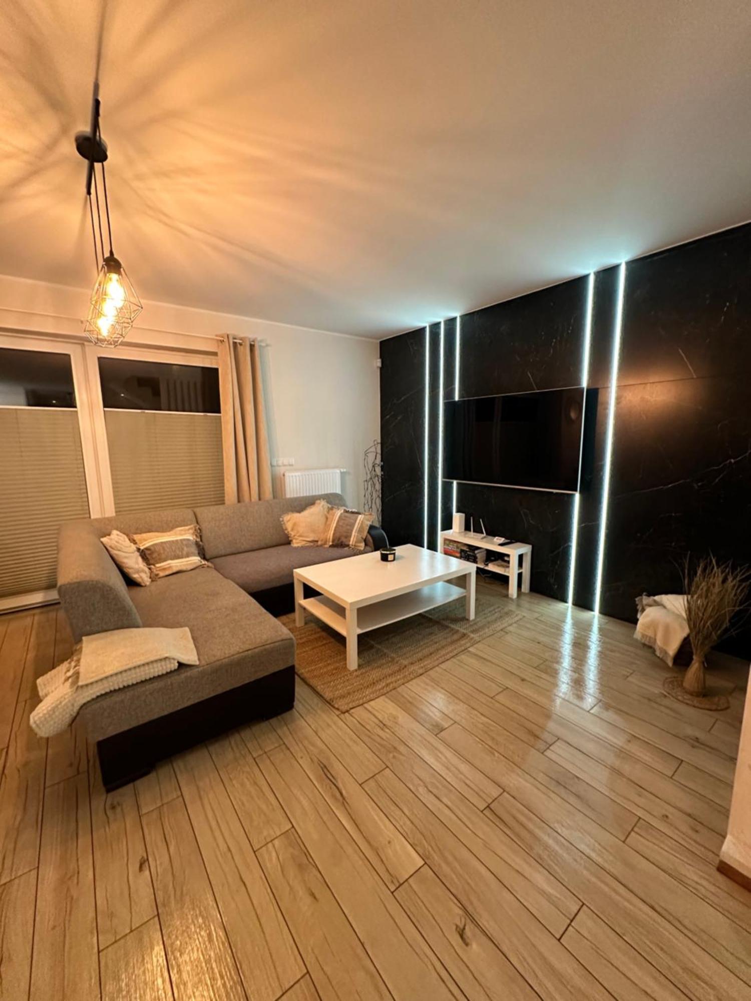 Domowy Zakatek Villa Tuchom Екстериор снимка
