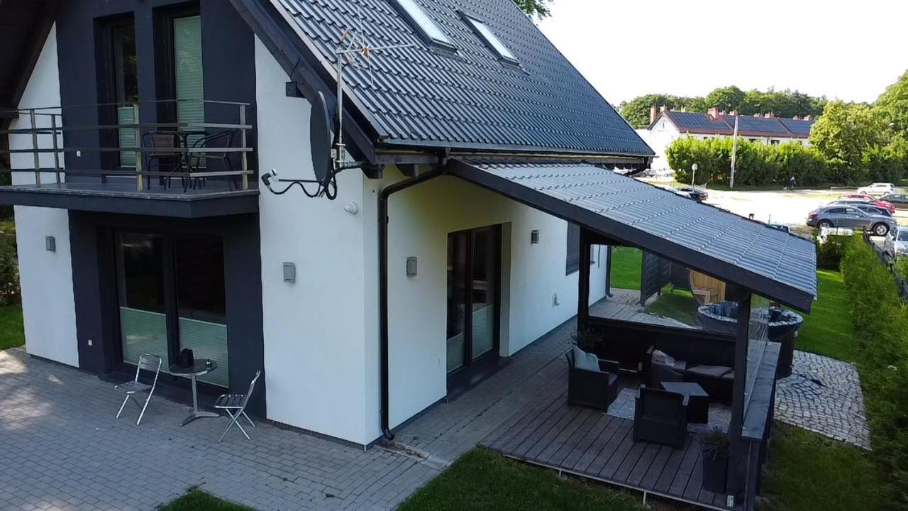 Domowy Zakatek Villa Tuchom Екстериор снимка